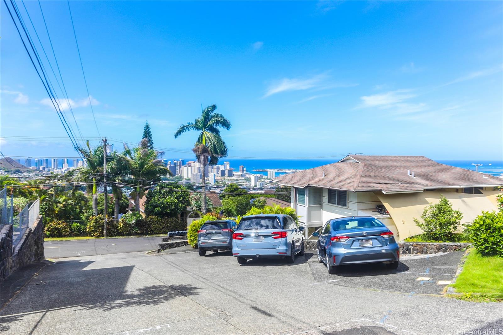 1263  Alewa Drive Alewa Heights, Honolulu home - photo 23 of 24