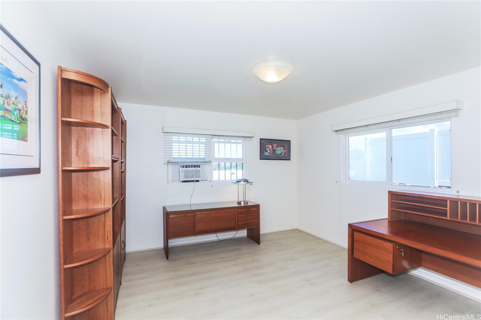 1264  Ala Puumalu Street Salt Lake, Honolulu home - photo 17 of 25