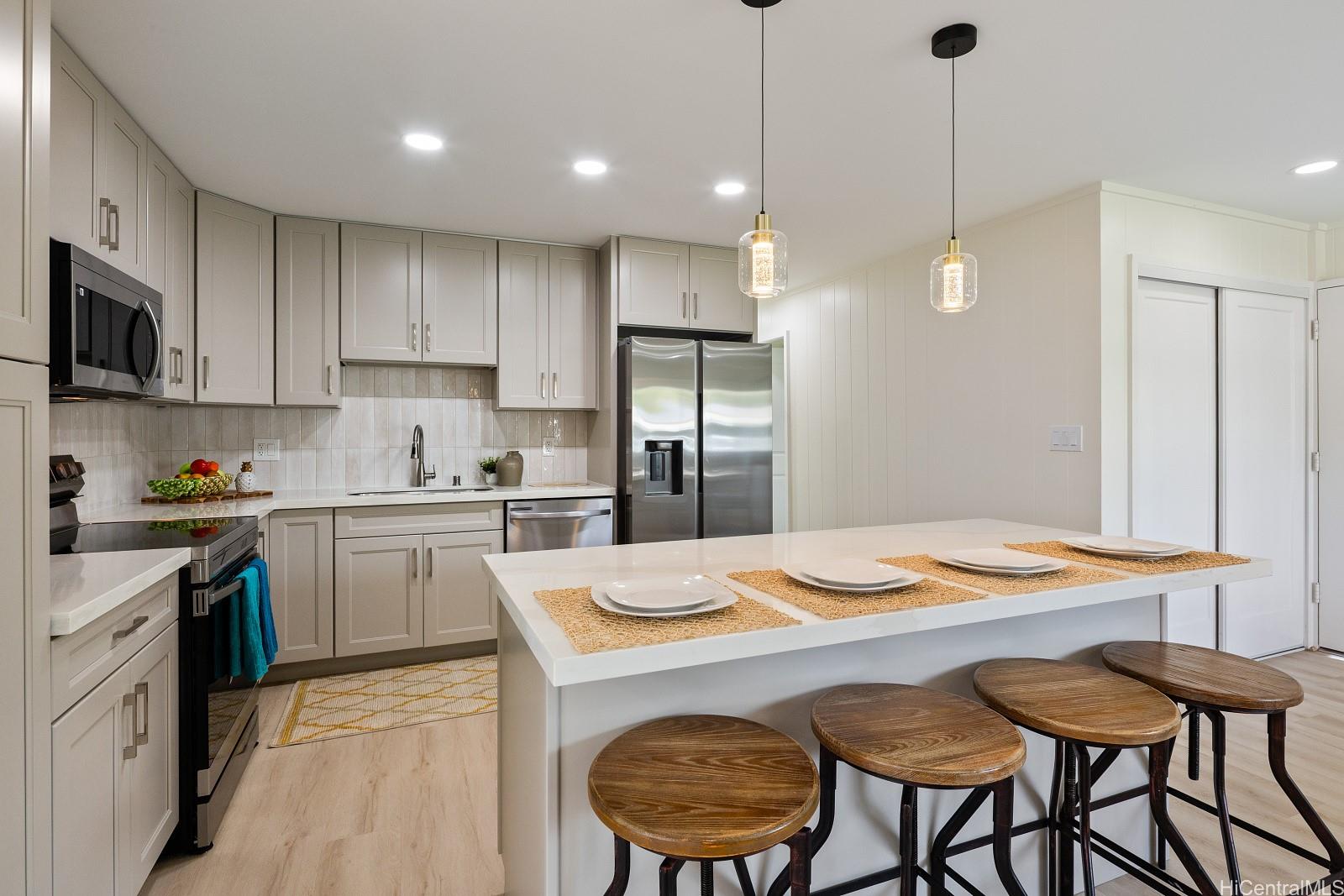 1265  Ulupuni Street Pohakupu, Kailua home - photo 2 of 25