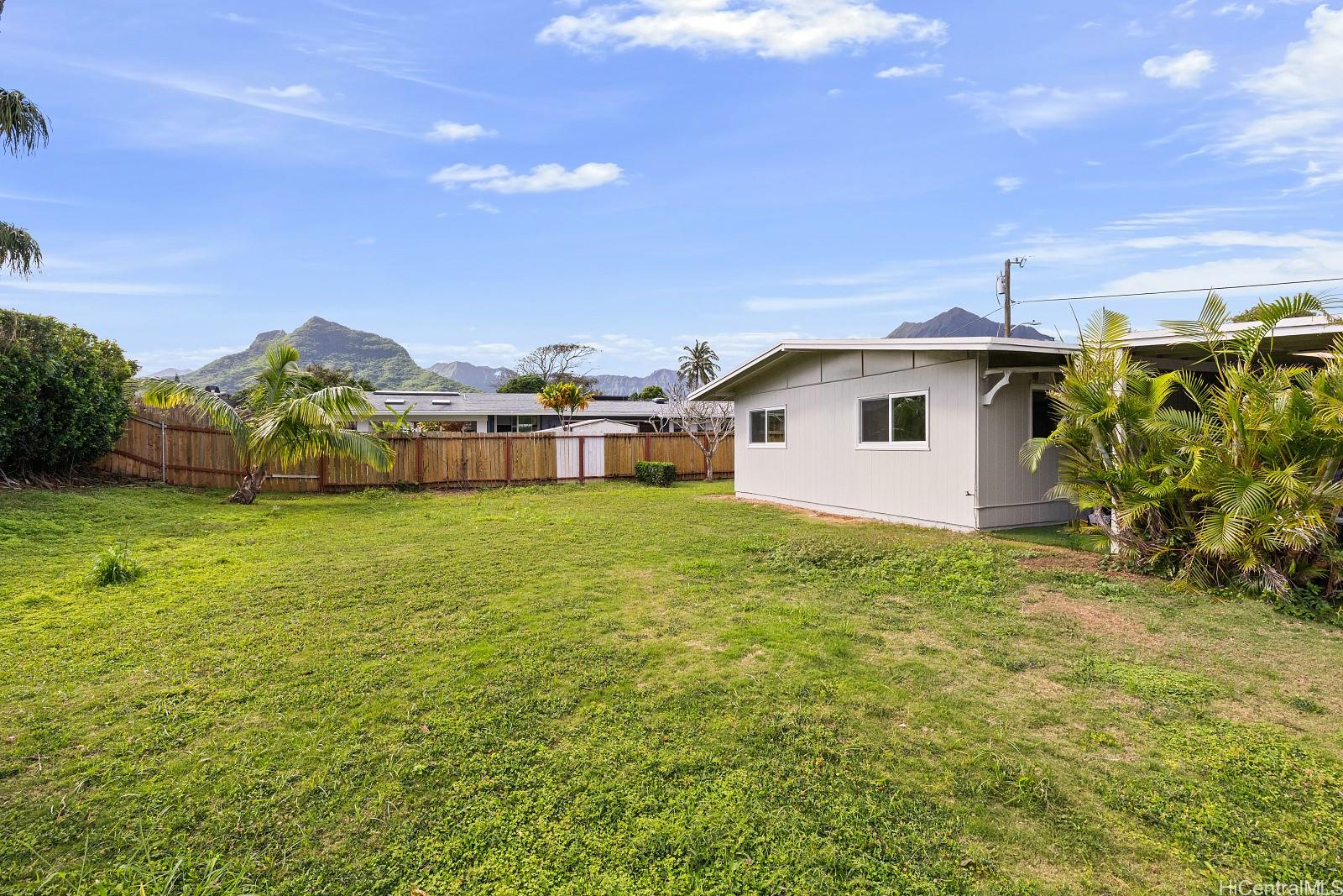 1265  Ulupuni Street Pohakupu, Kailua home - photo 18 of 25