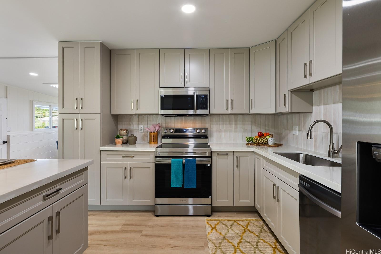 1265  Ulupuni Street Pohakupu, Kailua home - photo 3 of 25