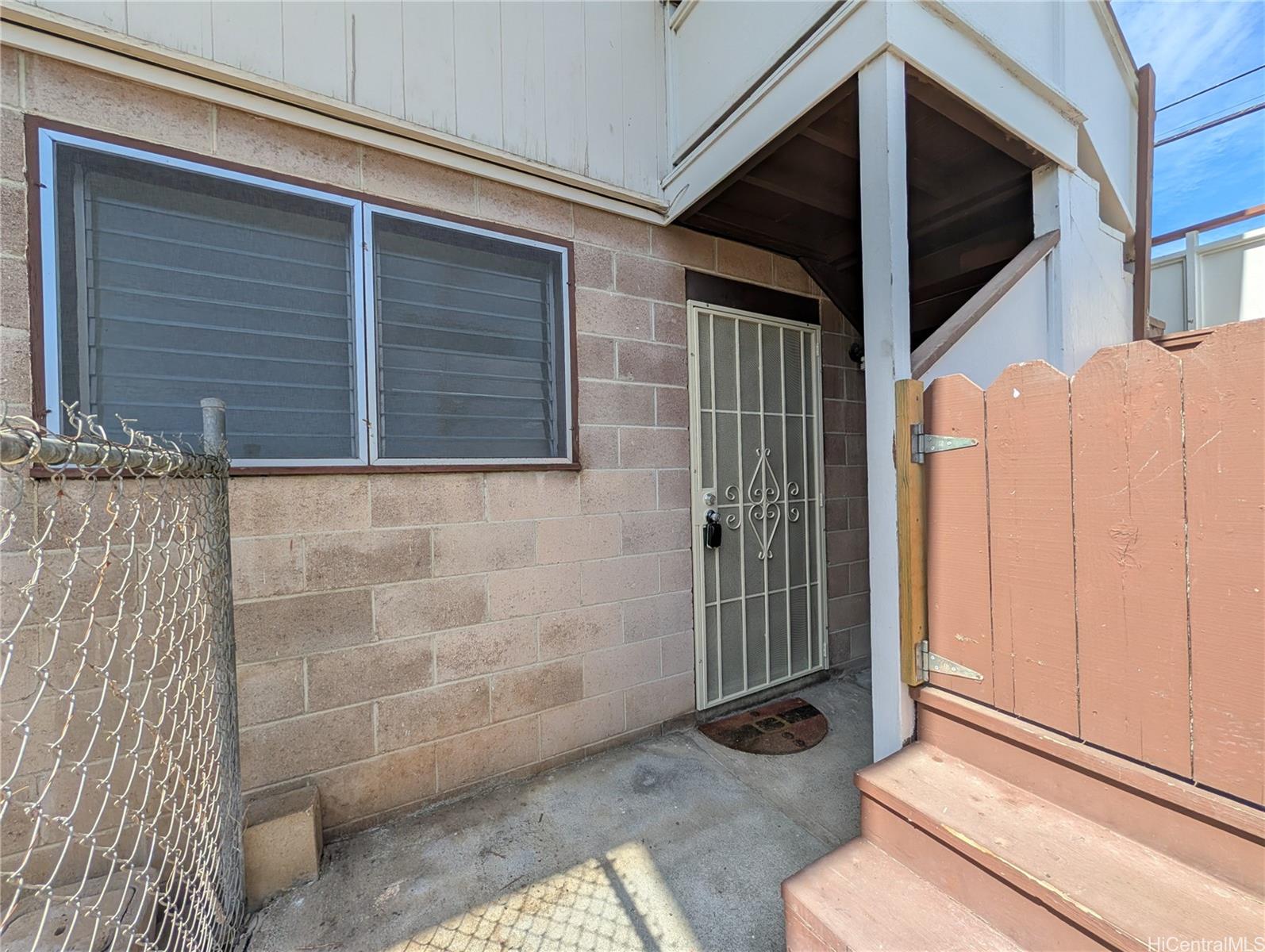 1267 Rycroft Street Honolulu - Rental - photo 17 of 21