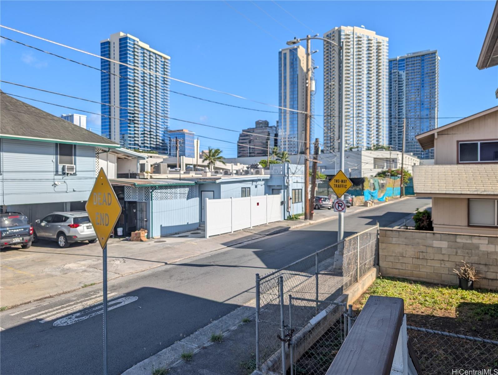 1267 Rycroft Street Honolulu - Rental - photo 21 of 21