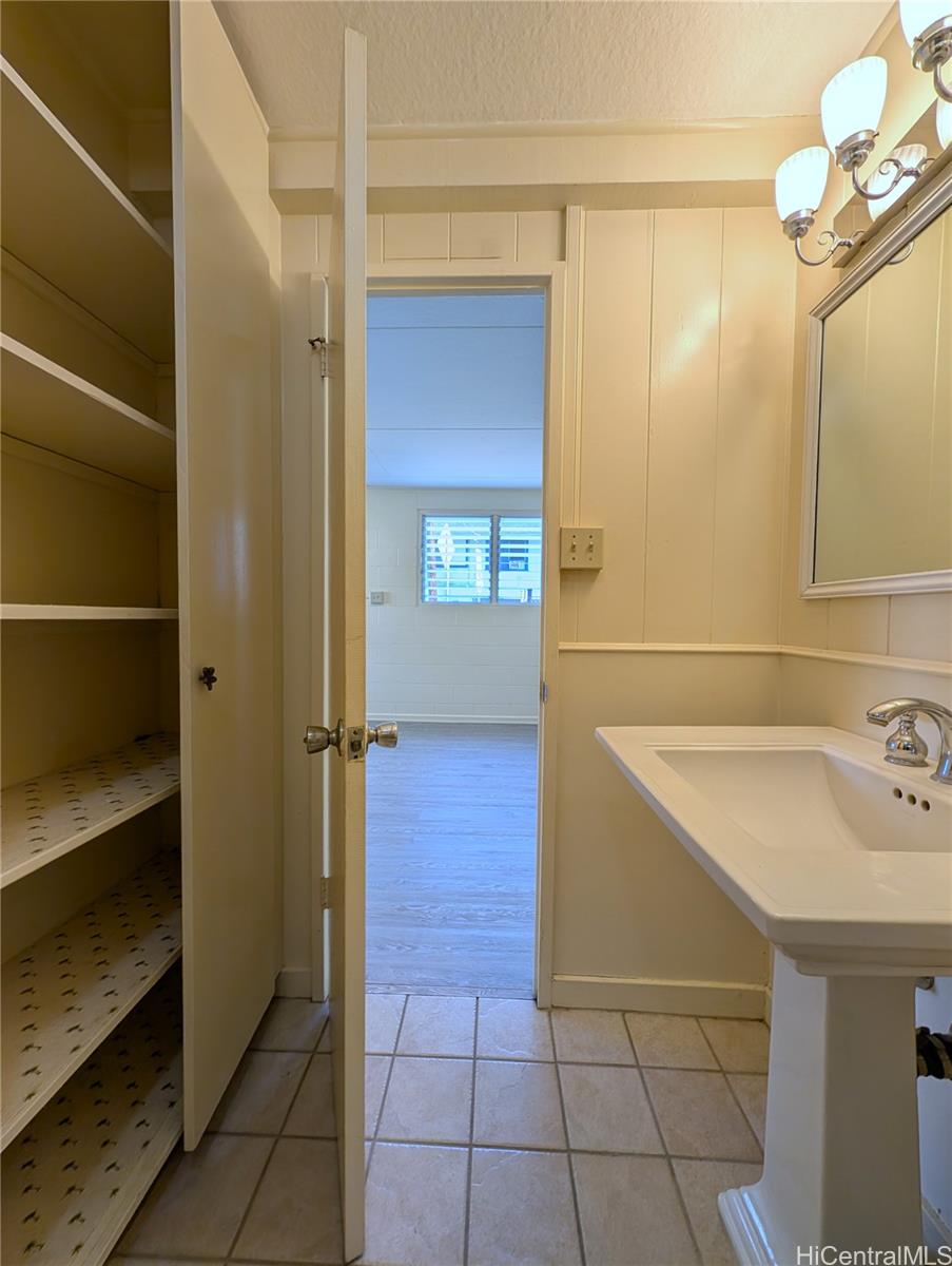 1267 Rycroft St Honolulu - Rental - photo 11 of 18