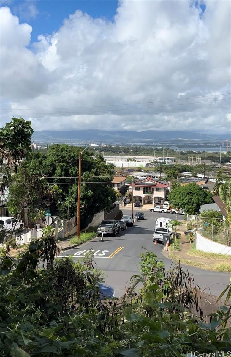 1267  Wanaka Street Aliamanu, Honolulu home - photo 2 of 11