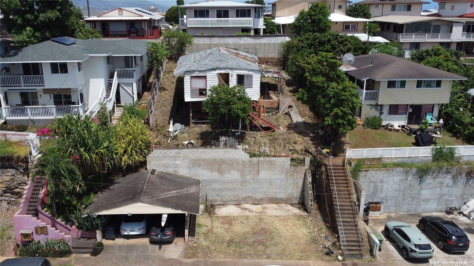 1267  Wanaka Street Aliamanu, Honolulu home - photo 6 of 11