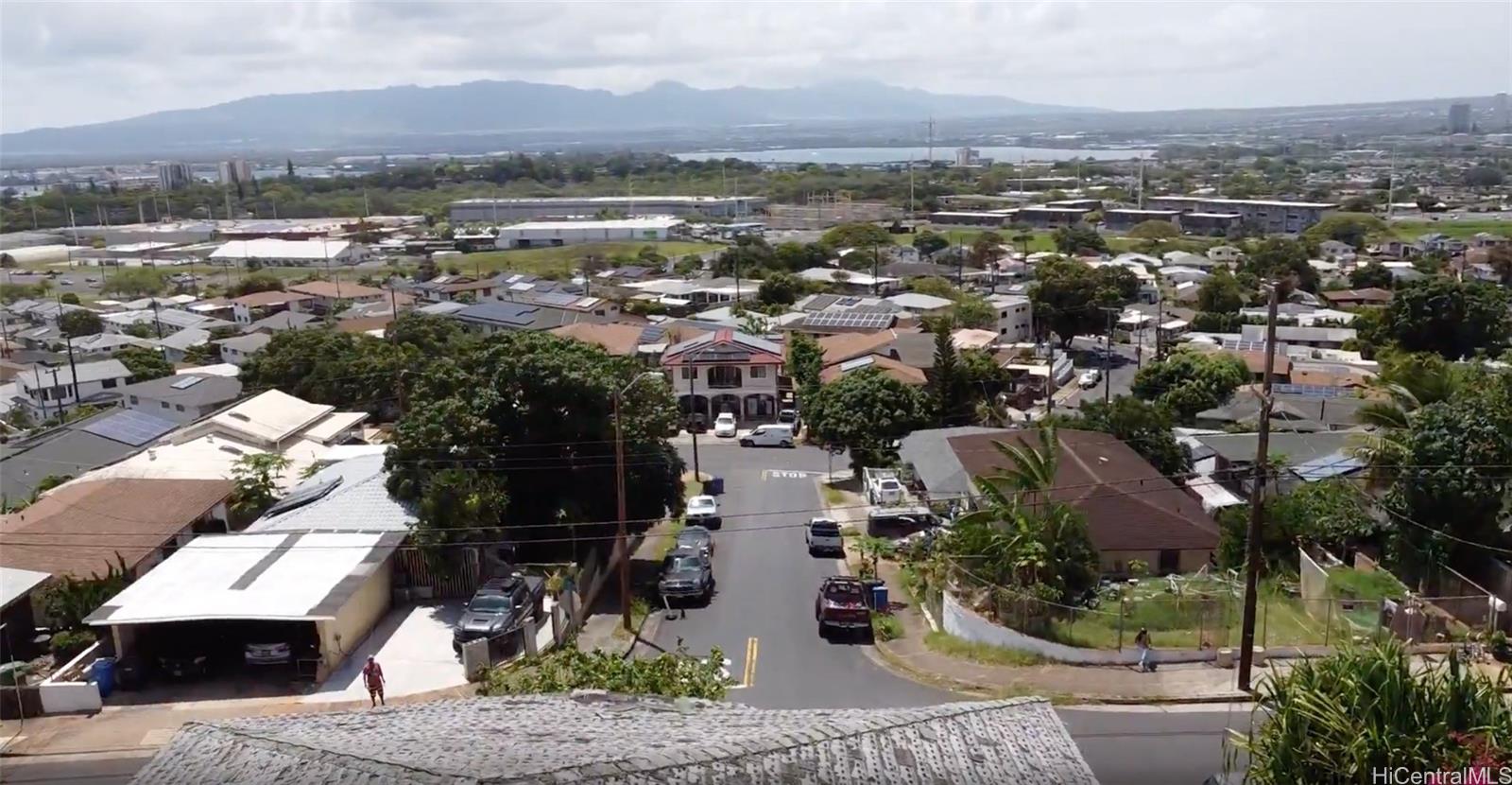 1267  Wanaka Street Aliamanu, Honolulu home - photo 8 of 11