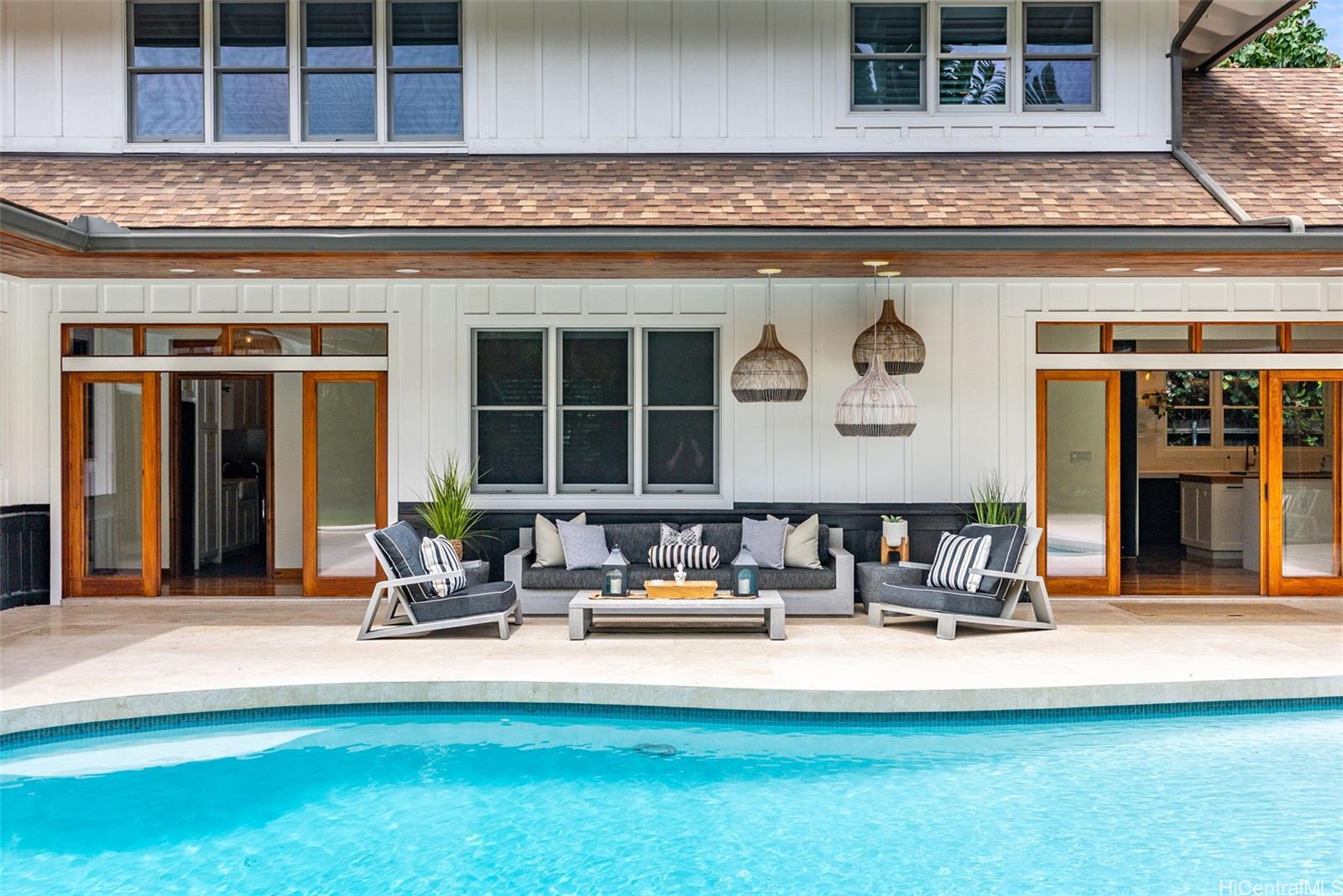 127  Mokumanu Drive Lanikai, Kailua home - photo 2 of 25