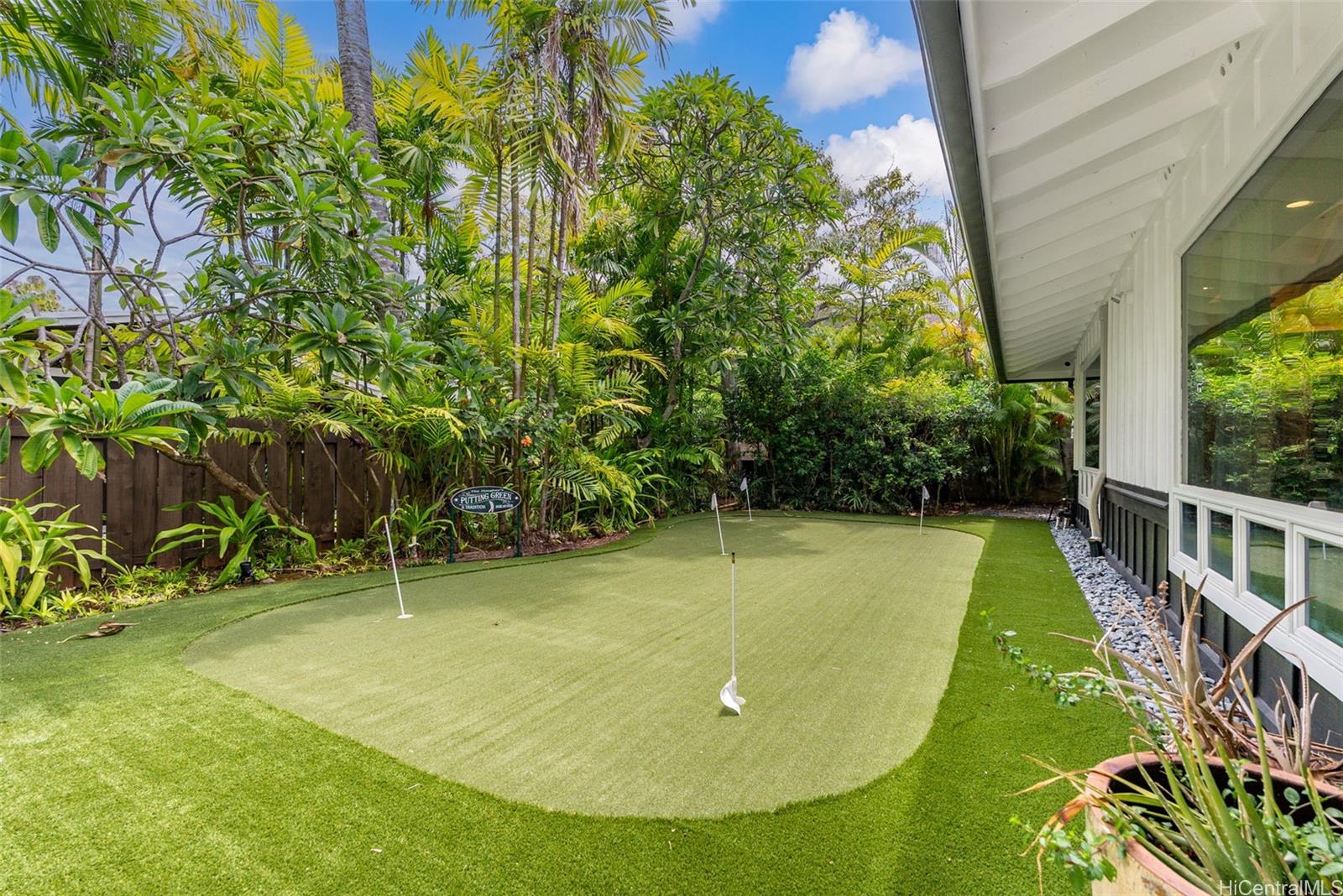 127  Mokumanu Drive Lanikai, Kailua home - photo 18 of 25