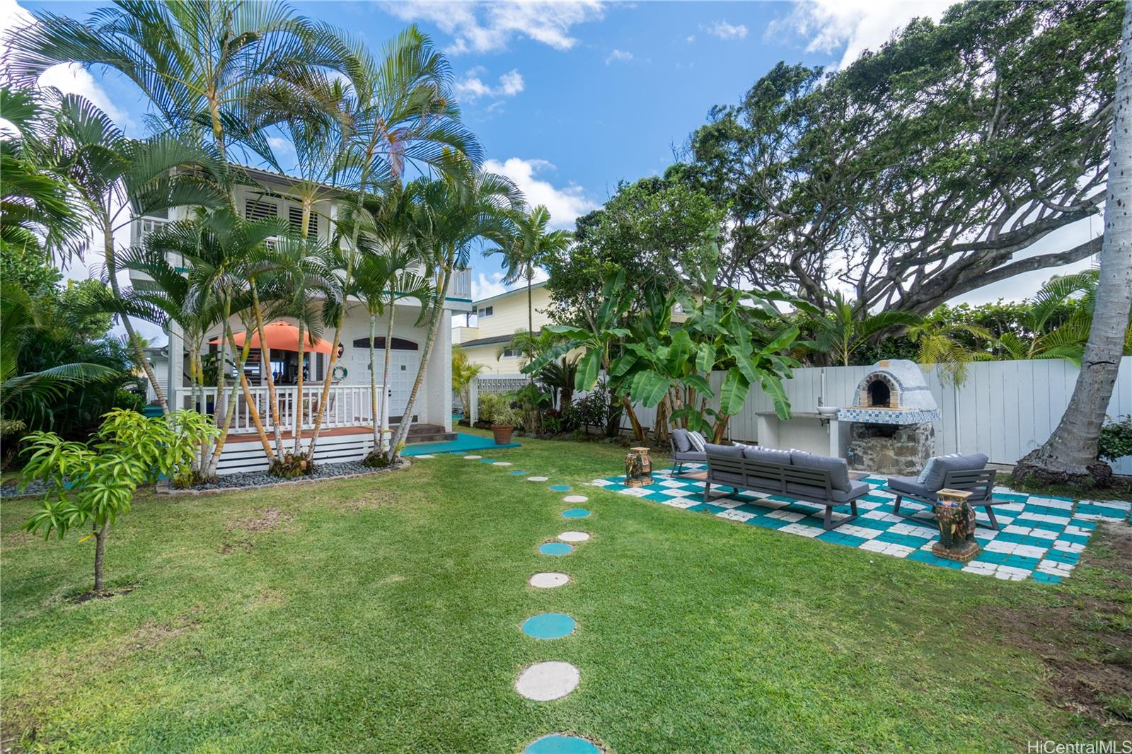 1276  Mokulua Drive Lanikai, Kailua home - photo 7 of 25