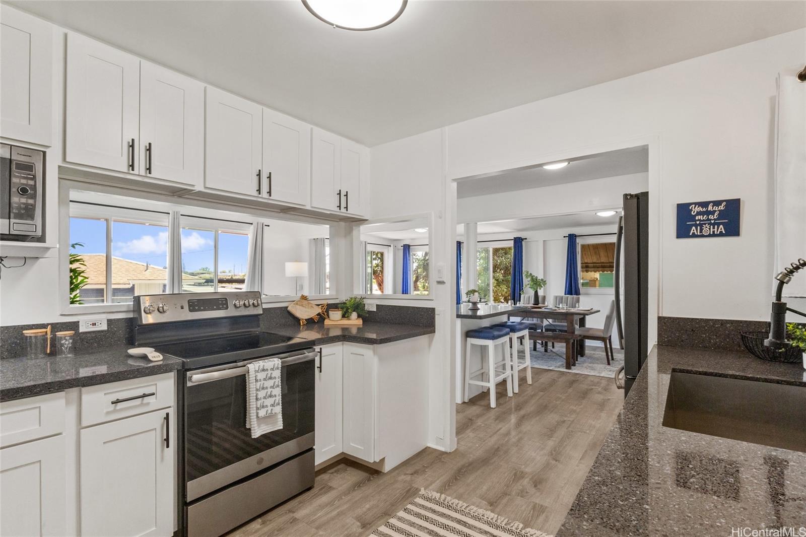 1277  Nanakai Street Pearl City-upper, PearlCity home - photo 4 of 20