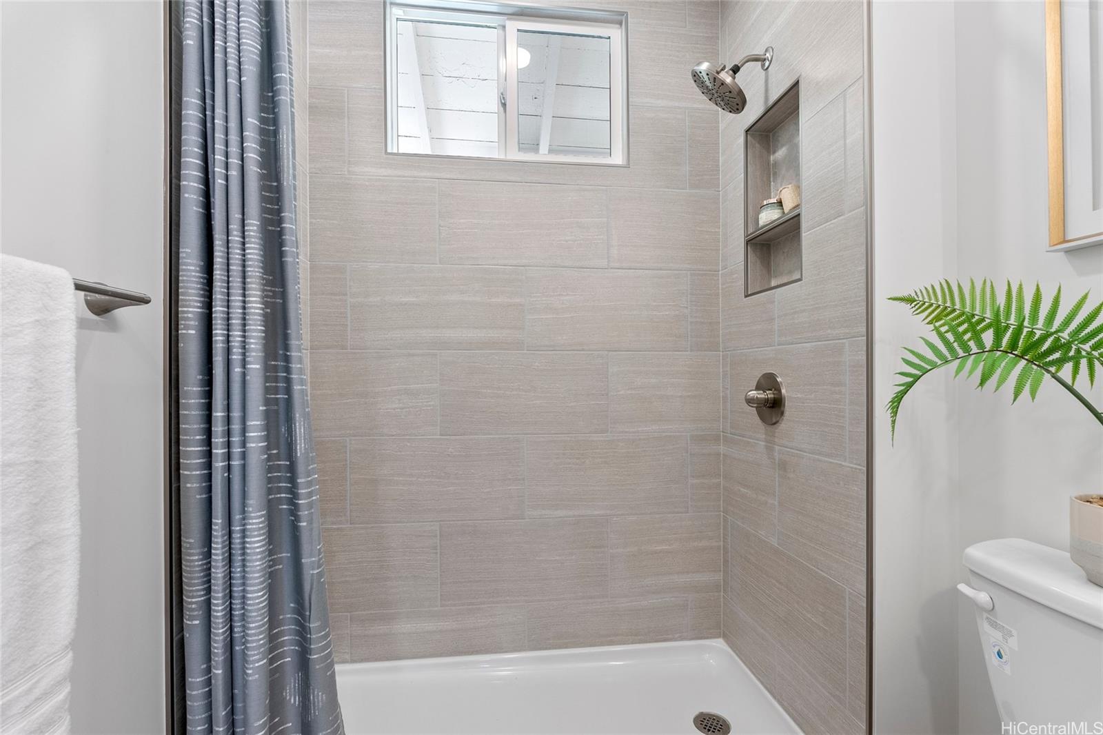 1281  California Ave Wahiawa Area, Central home - photo 13 of 25