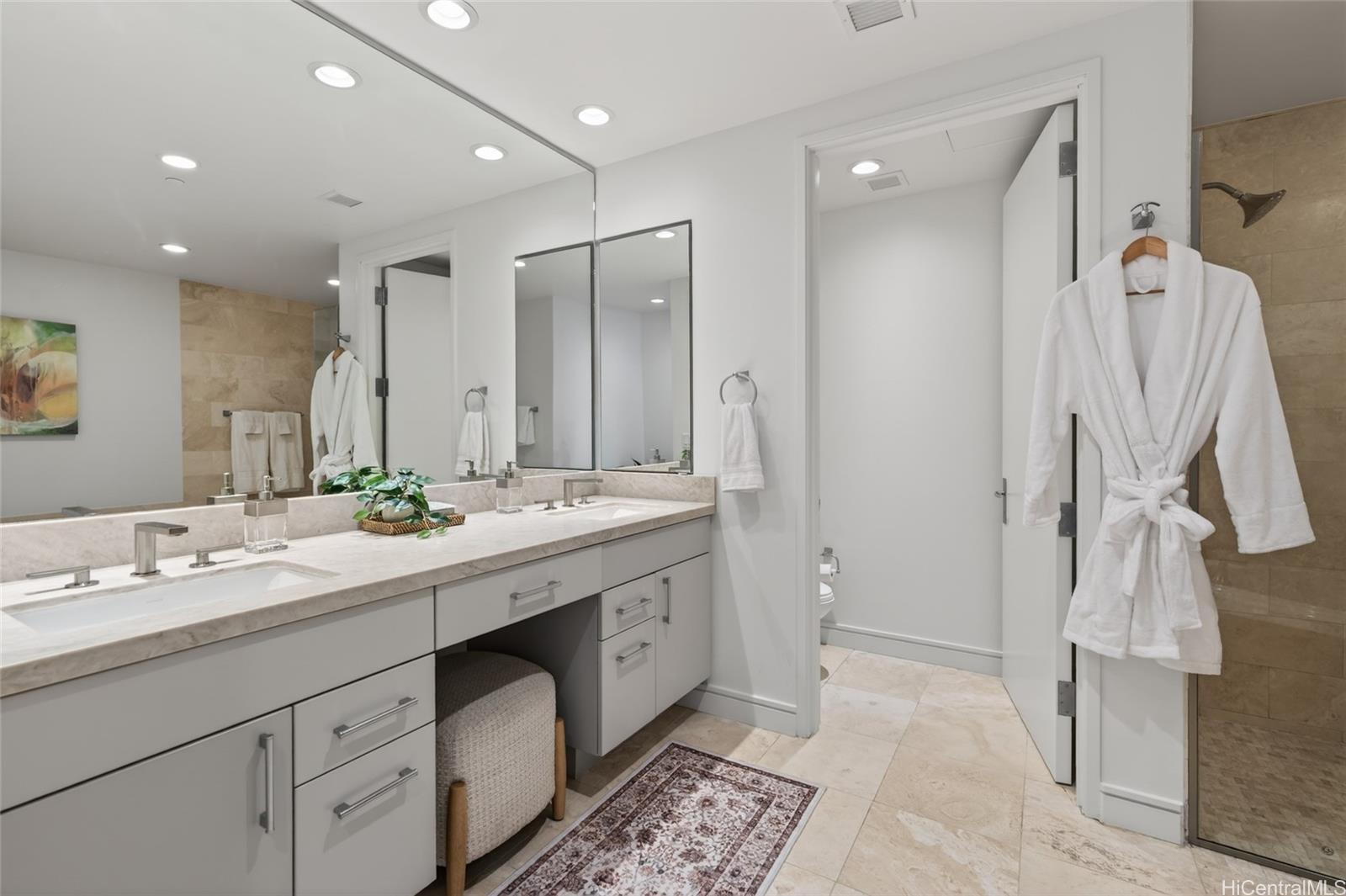 Hokua At 1288 Ala Moana condo # 15E, Honolulu, Hawaii - photo 13 of 25