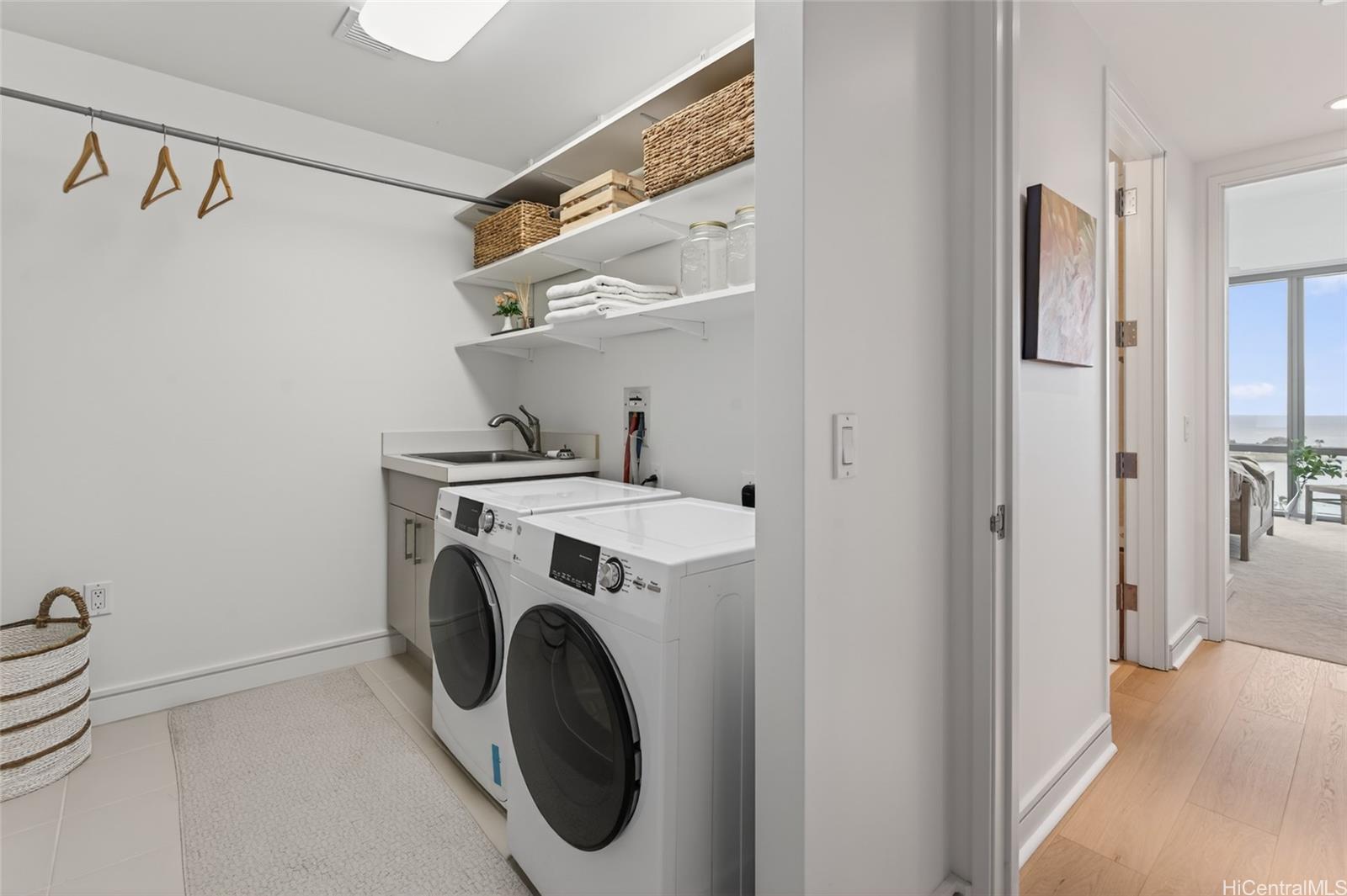 Hokua At 1288 Ala Moana condo # 15E, Honolulu, Hawaii - photo 15 of 25