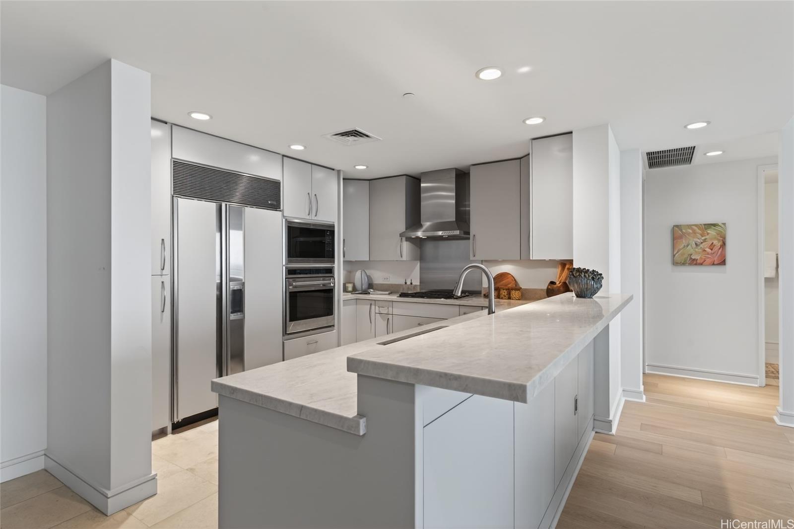 Hokua At 1288 Ala Moana condo # 15E, Honolulu, Hawaii - photo 7 of 25