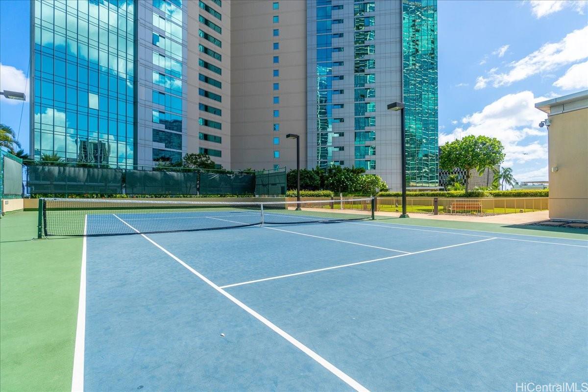 Hokua At 1288 Ala Moana condo # 15G, Honolulu, Hawaii - photo 22 of 25