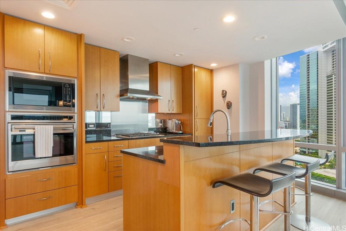 Hokua At 1288 Ala Moana condo # 15G, Honolulu, Hawaii - photo 7 of 25