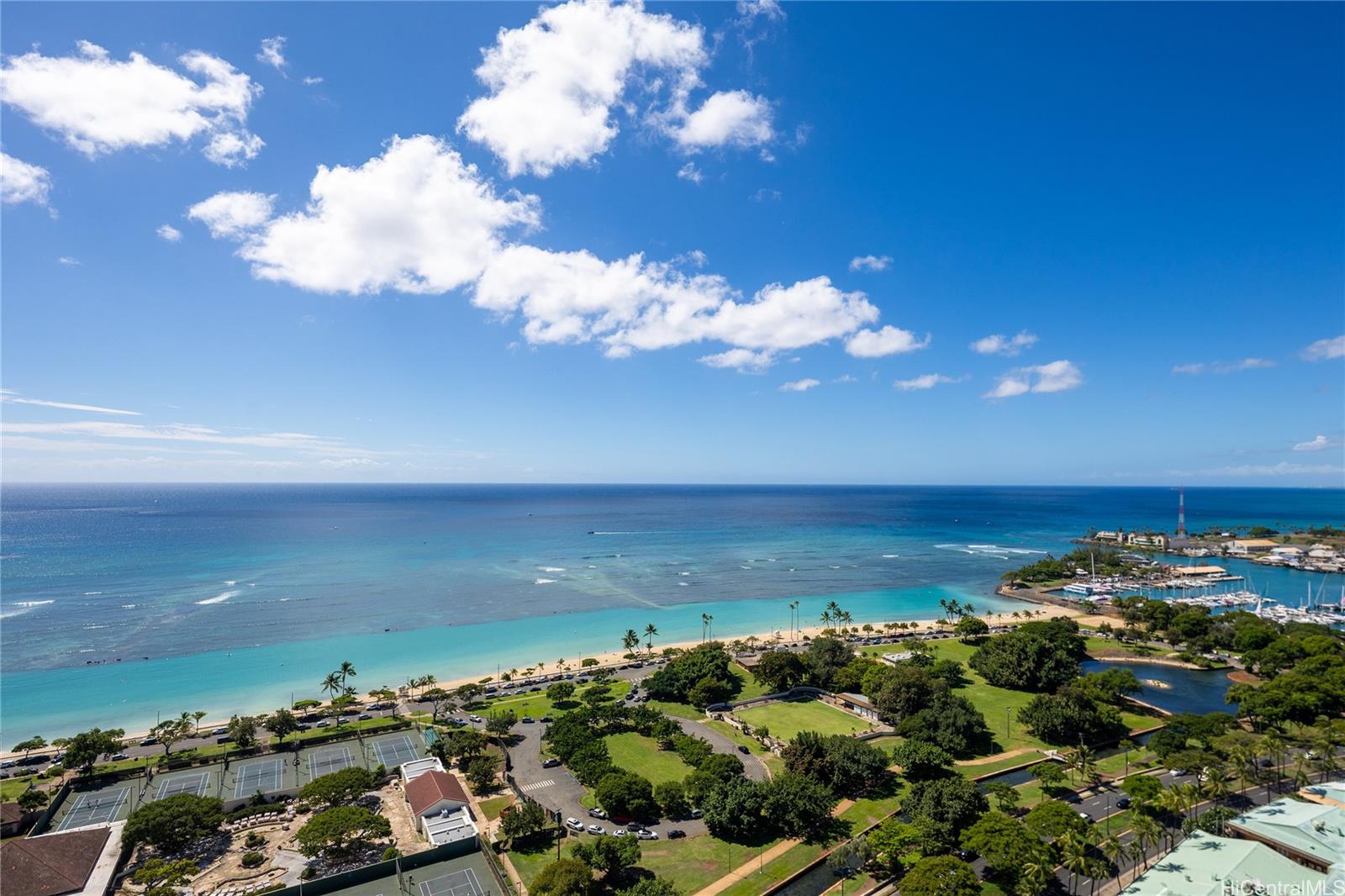 Hokua At 1288 Ala Moana condo # 29B, Honolulu, Hawaii - photo 4 of 25