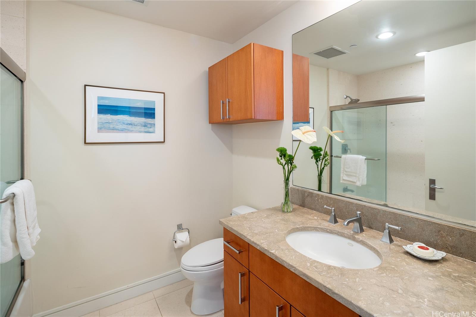 Hokua At 1288 Ala Moana condo # 29F, Honolulu, Hawaii - photo 18 of 25