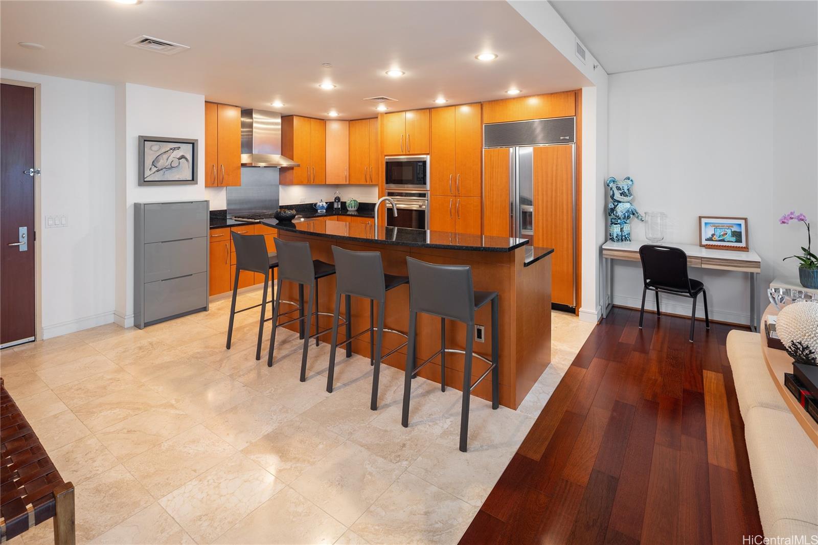 Hokua At 1288 Ala Moana condo # 29F, Honolulu, Hawaii - photo 6 of 25