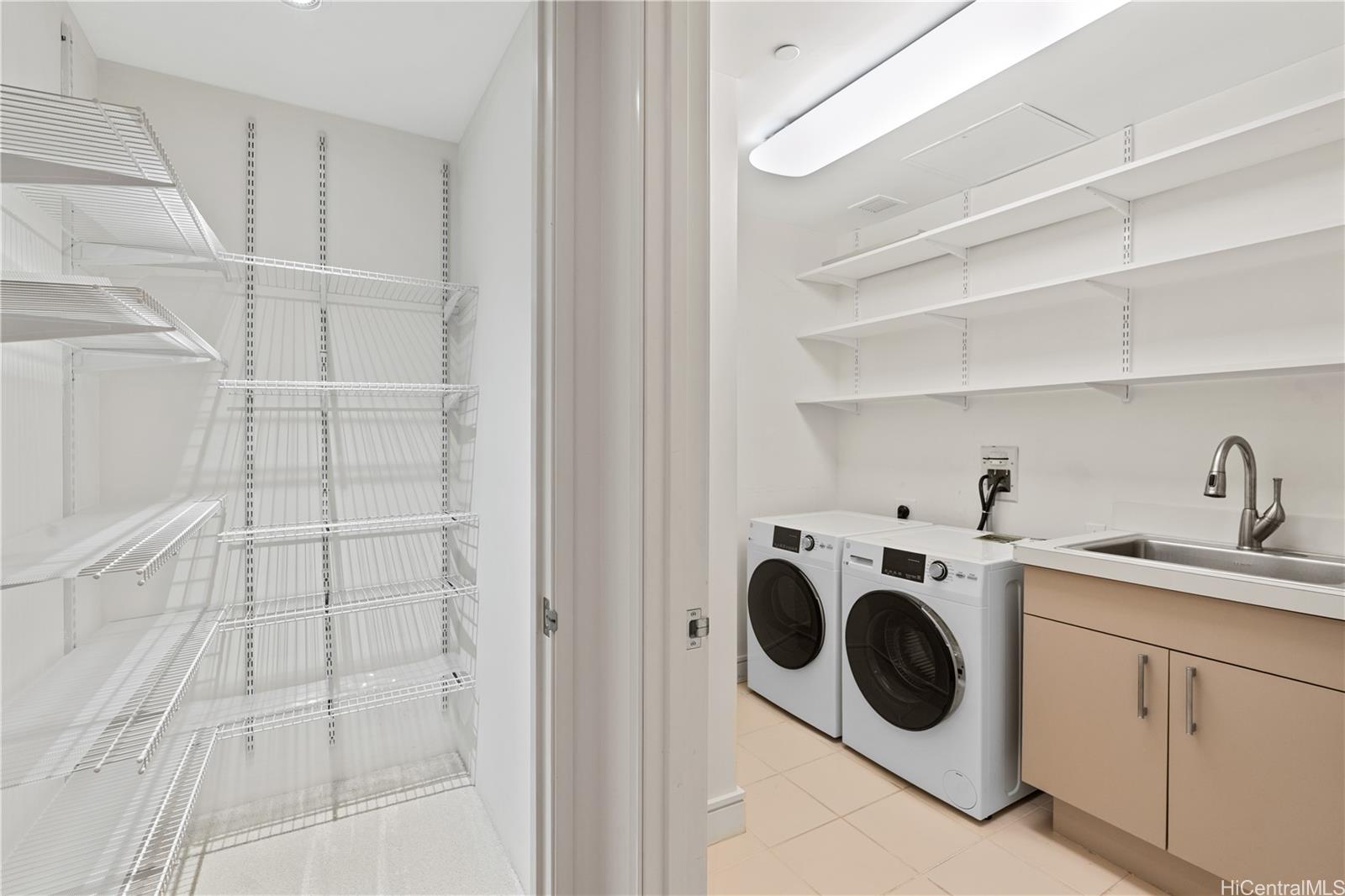 Hokua At 1288 Ala Moana condo # 31D, Honolulu, Hawaii - photo 15 of 19