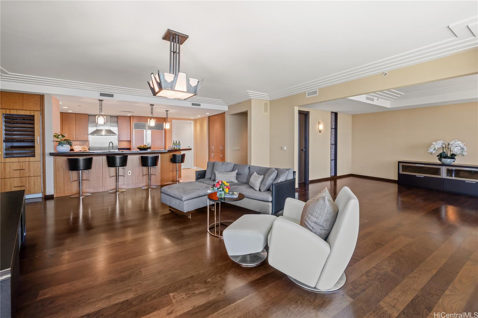 Hokua At 1288 Ala Moana condo # 37I, Honolulu, Hawaii - photo 5 of 24