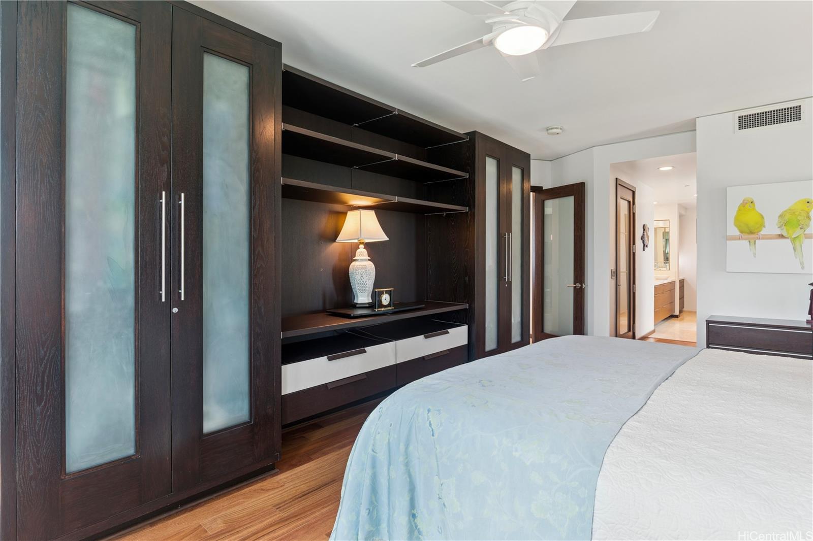 Hokua At 1288 Ala Moana condo # 5G, Honolulu, Hawaii - photo 11 of 25