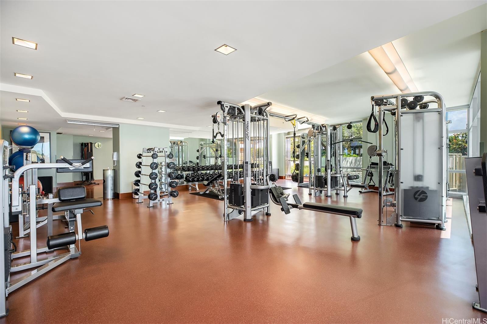 Hokua At 1288 Ala Moana condo # 5G, Honolulu, Hawaii - photo 21 of 25