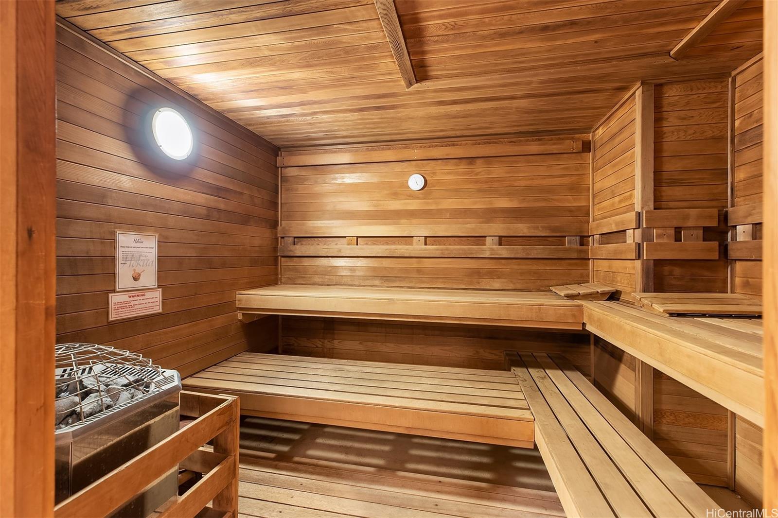 Hokua At 1288 Ala Moana condo # 5G, Honolulu, Hawaii - photo 23 of 25