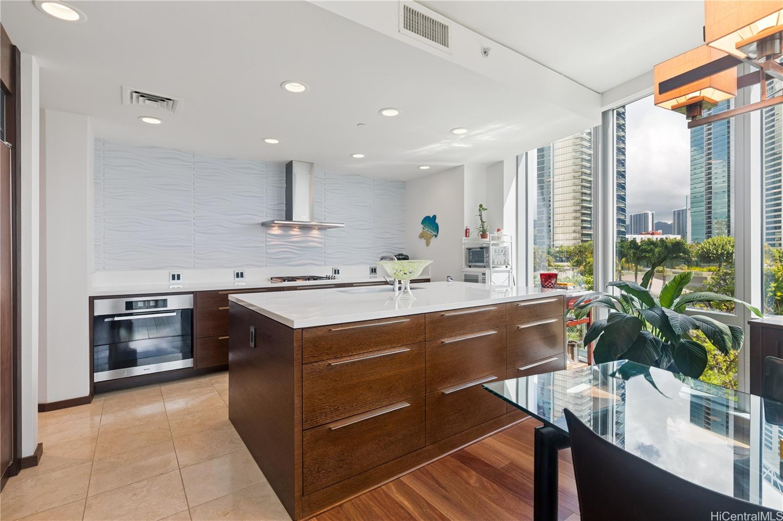 Hokua At 1288 Ala Moana condo # 5G, Honolulu, Hawaii - photo 5 of 25