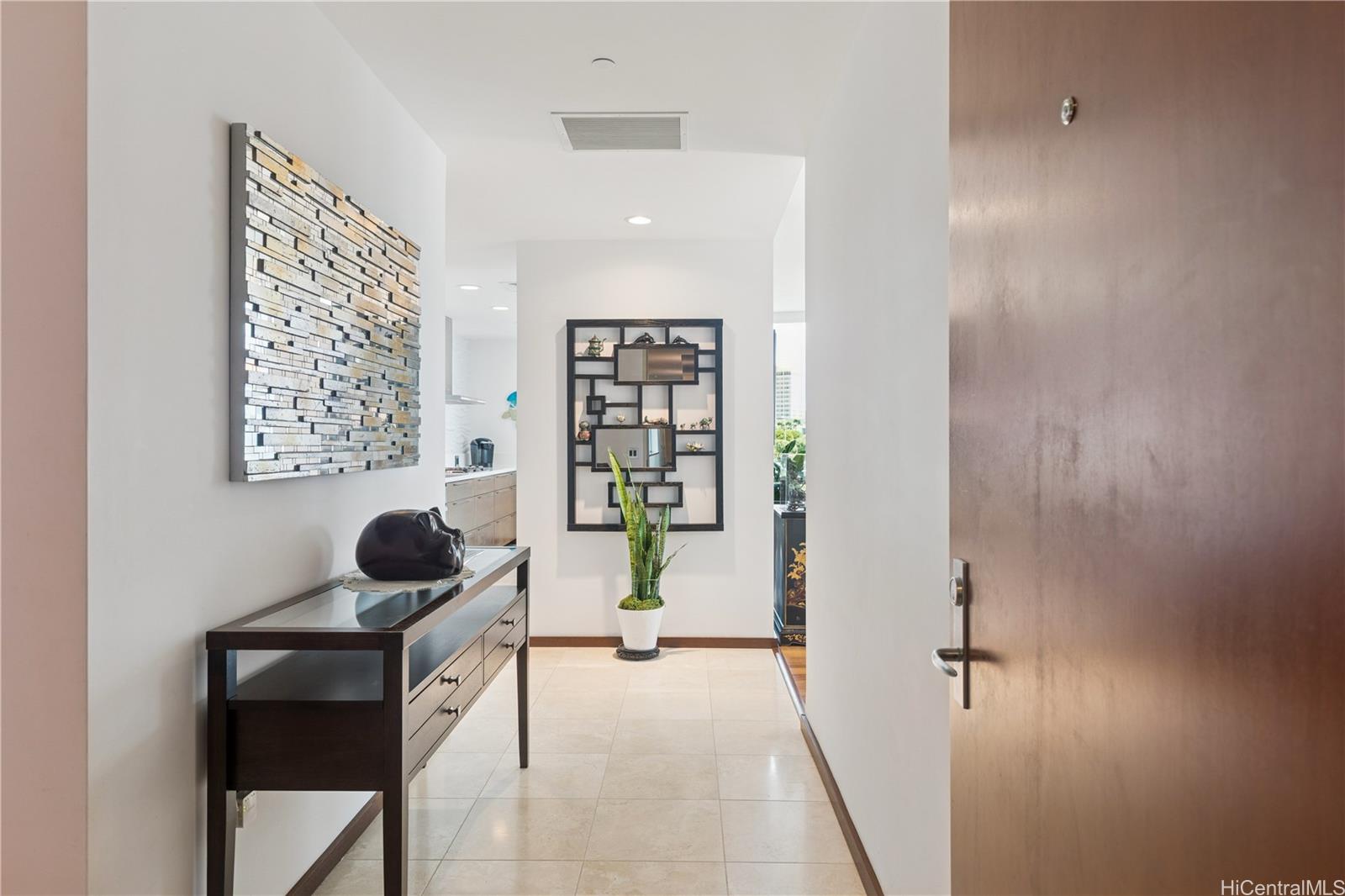 Hokua At 1288 Ala Moana condo # 5G, Honolulu, Hawaii - photo 9 of 25