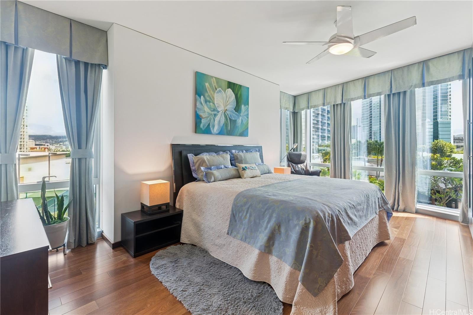 Hokua At 1288 Ala Moana condo # 5G, Honolulu, Hawaii - photo 10 of 25