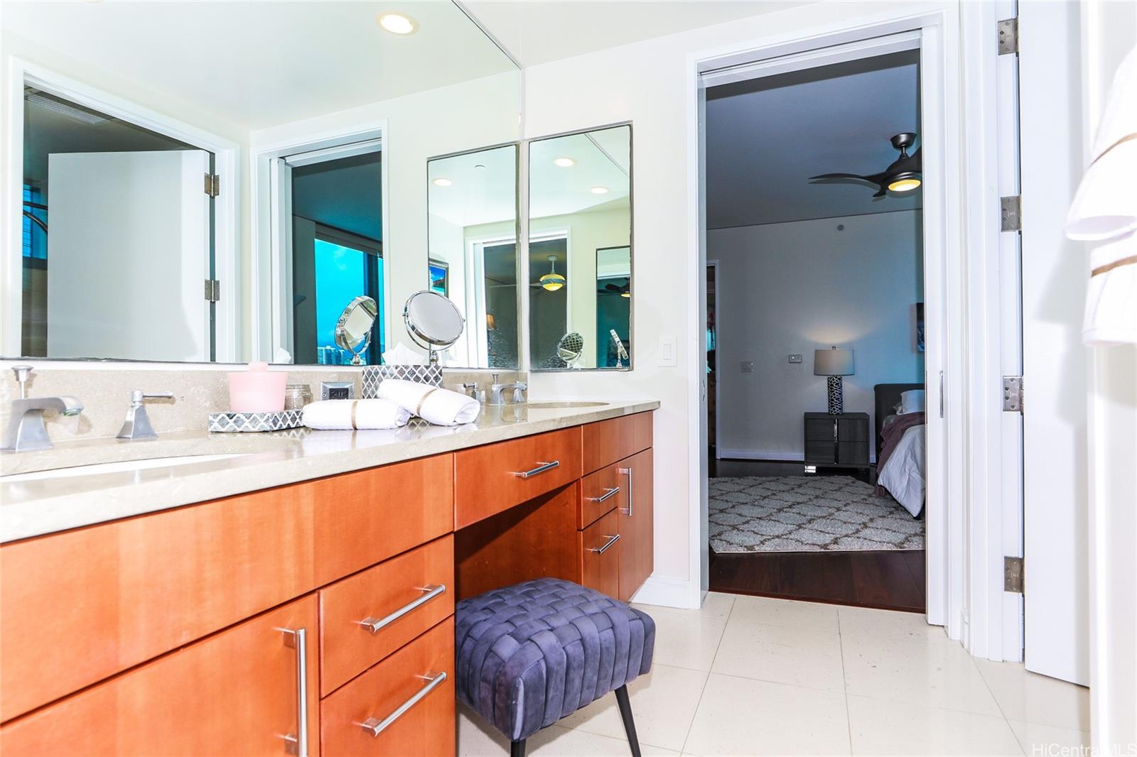 Hokua At 1288 Ala Moana condo # 8A, Honolulu, Hawaii - photo 11 of 22