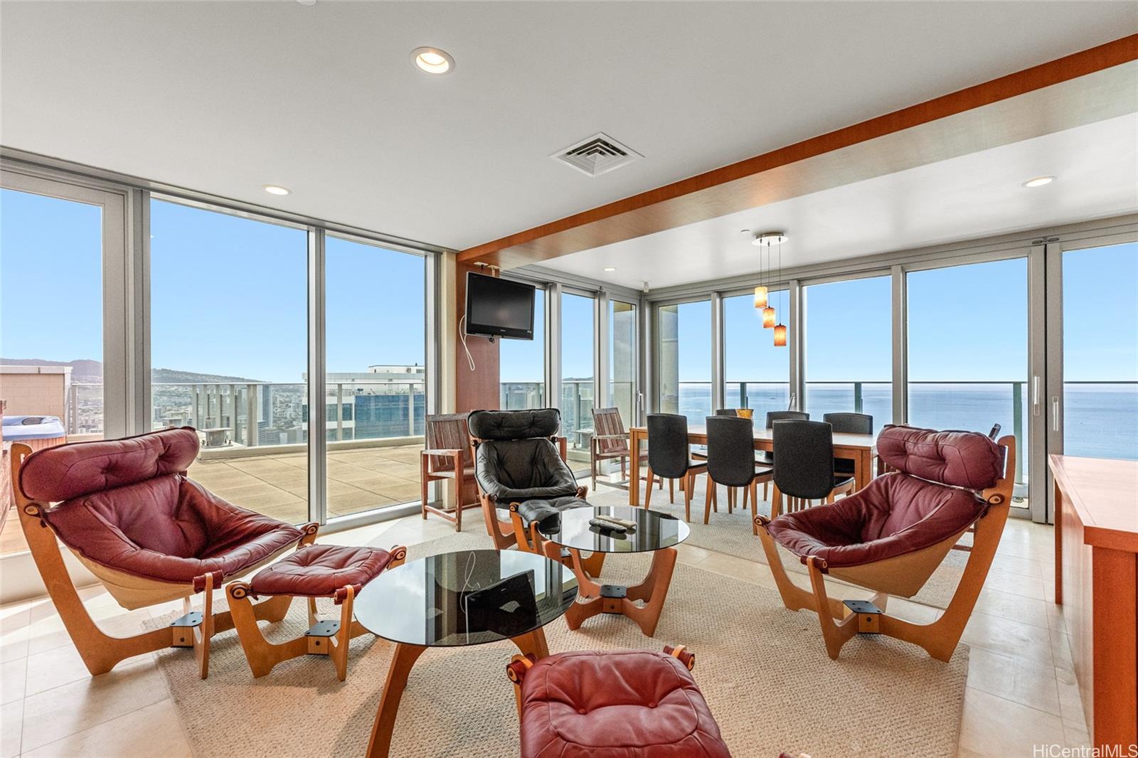 Hokua At 1288 Ala Moana condo # Alii C, Honolulu, Hawaii - photo 11 of 20