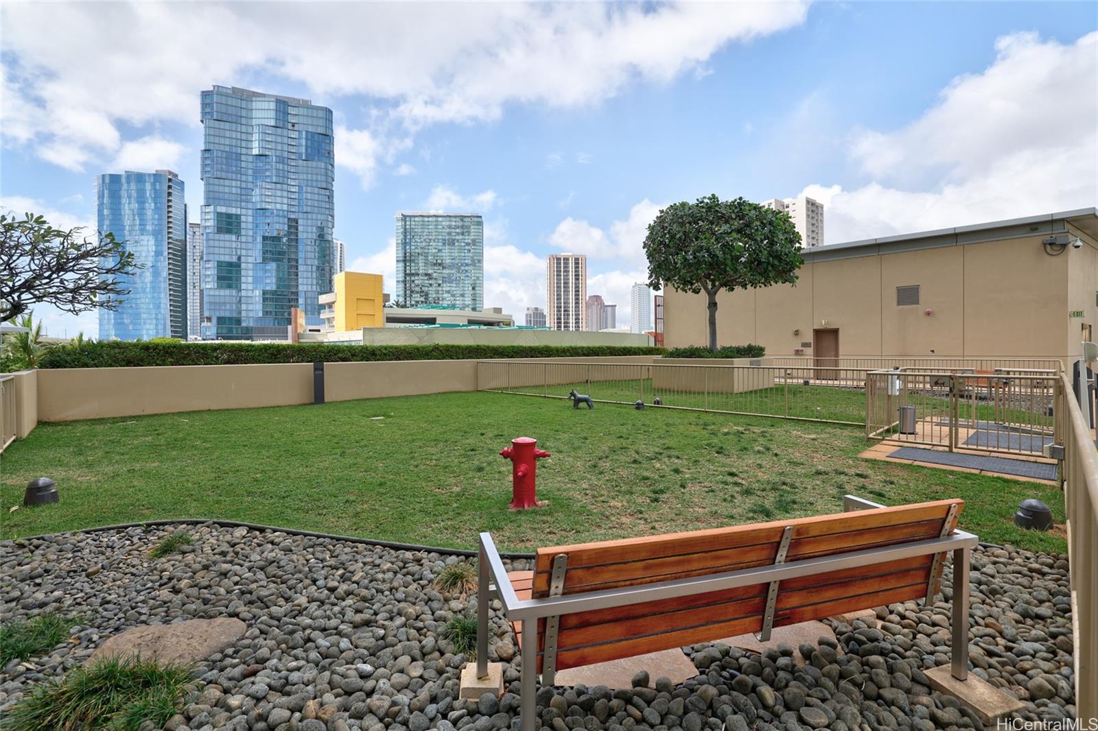 Hokua At 1288 Ala Moana condo # Alii C, Honolulu, Hawaii - photo 15 of 20