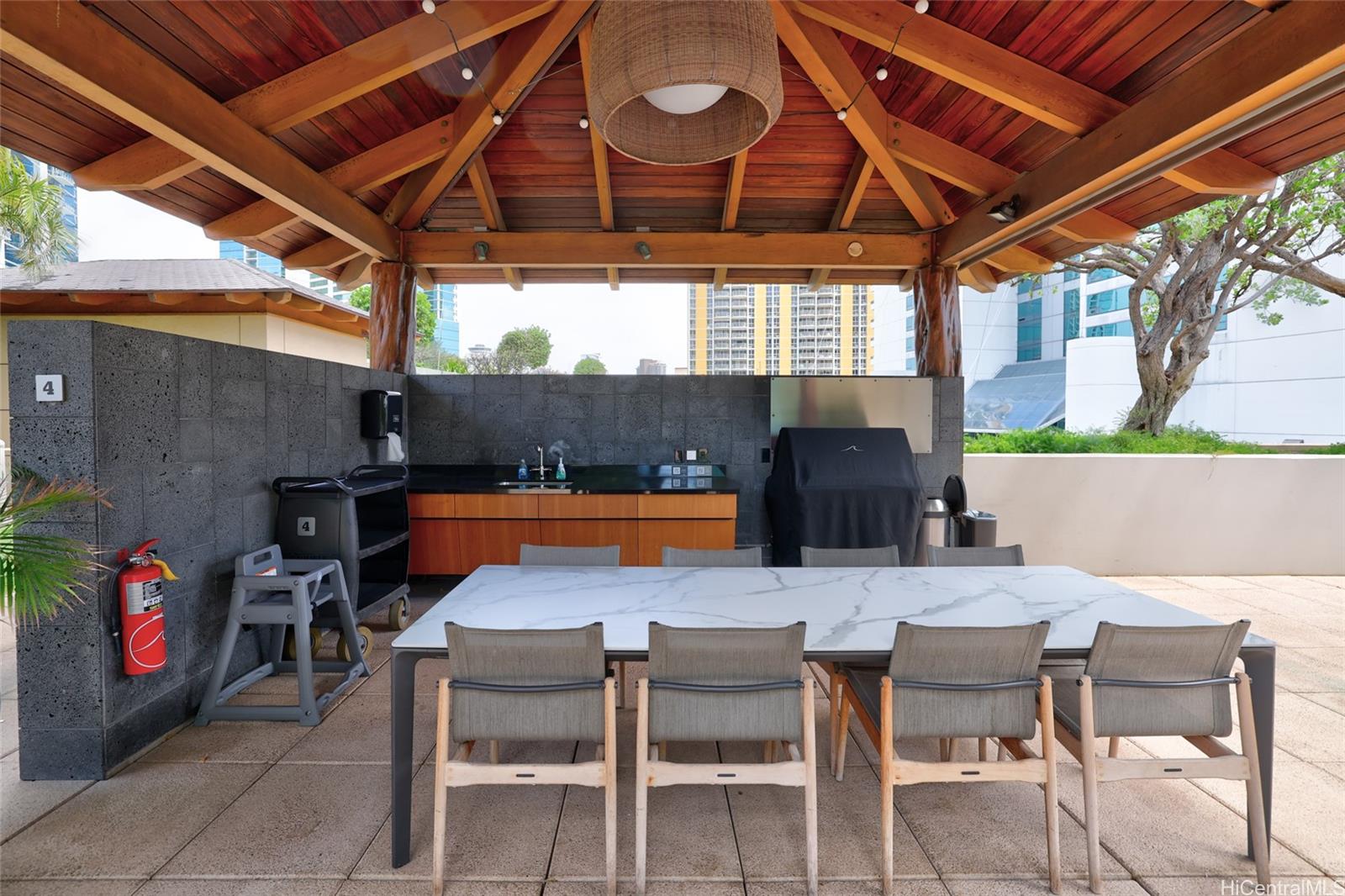 Hokua At 1288 Ala Moana condo # Alii C, Honolulu, Hawaii - photo 17 of 20