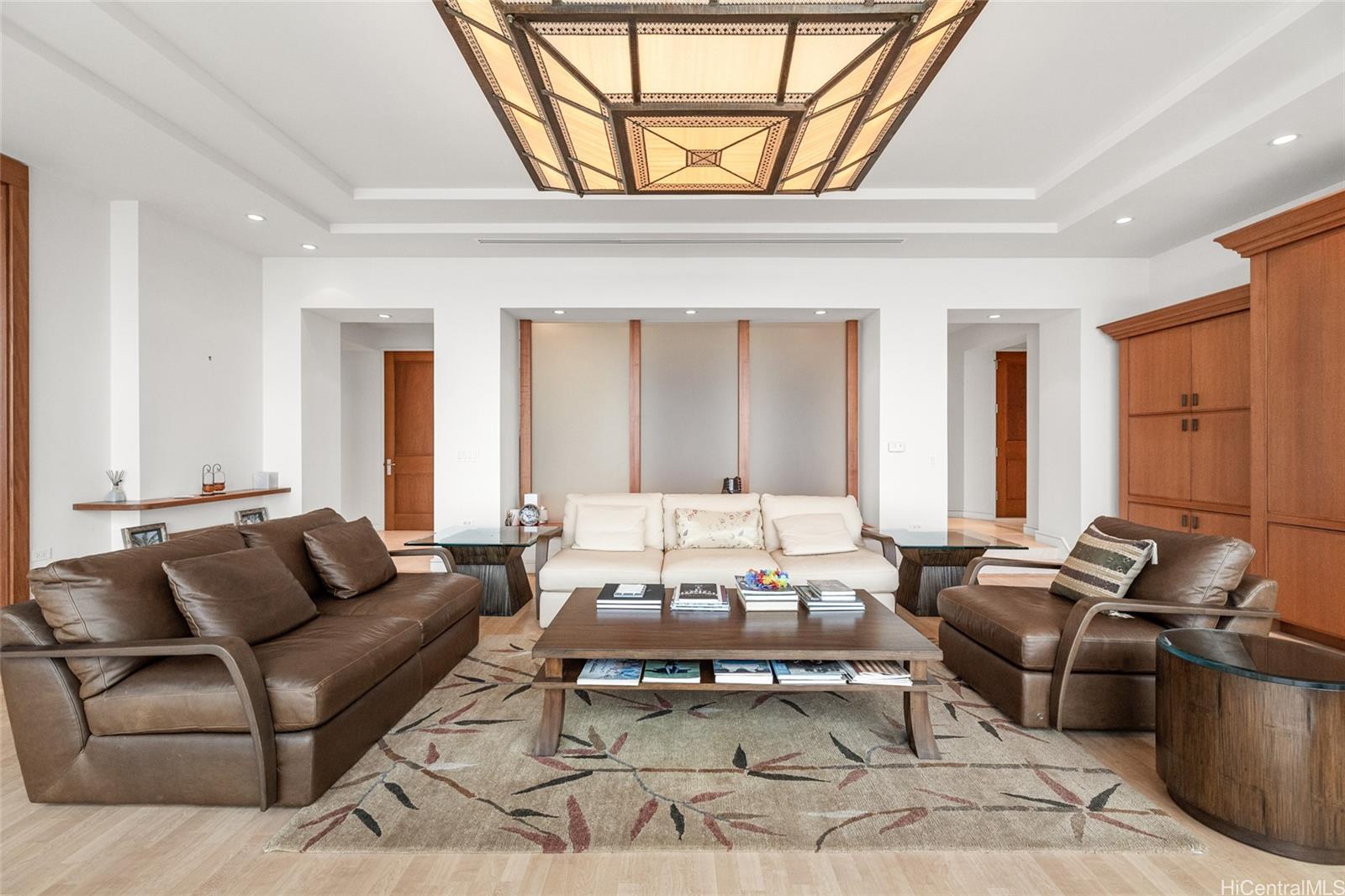 Hokua At 1288 Ala Moana condo # Alii C, Honolulu, Hawaii - photo 4 of 20