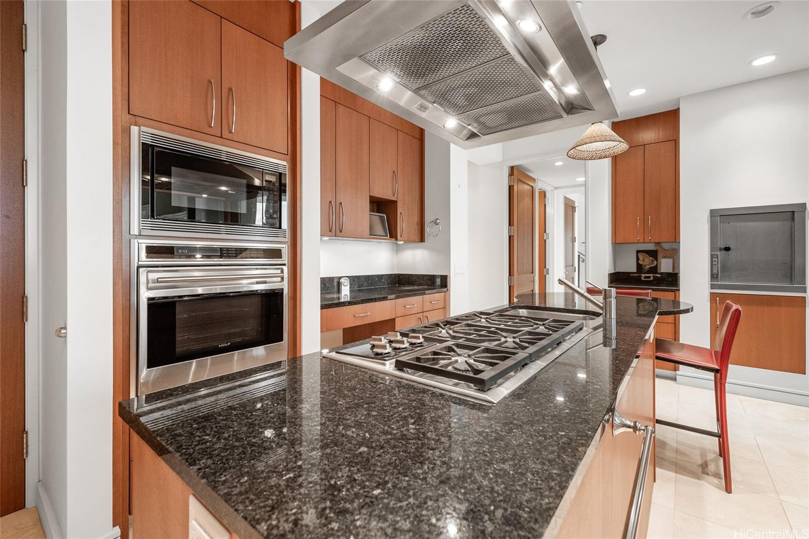 Hokua At 1288 Ala Moana condo # Alii C, Honolulu, Hawaii - photo 7 of 20