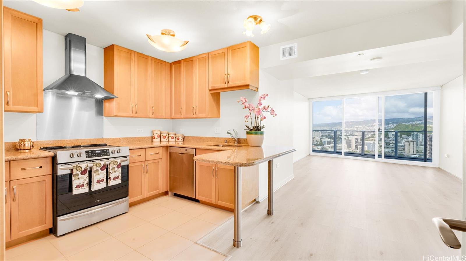 Moana Pacific condo # 1-4702, Honolulu, Hawaii - photo 9 of 21