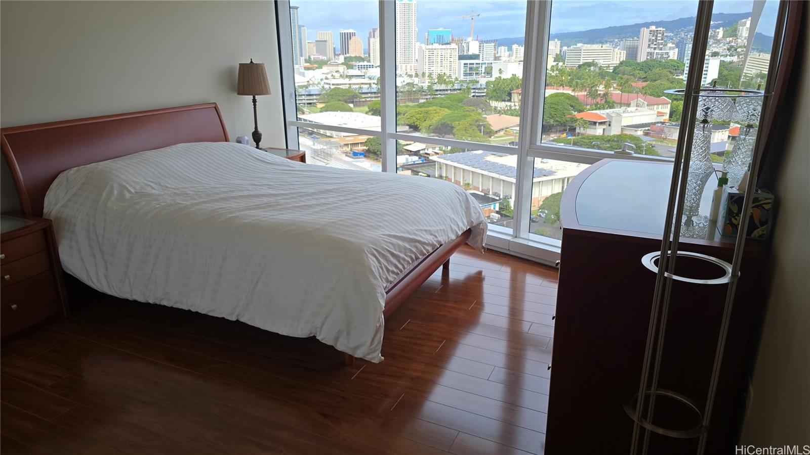 Moana Pacific condo # 1803, Honolulu, Hawaii - photo 4 of 20