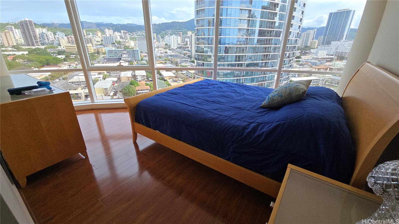 Moana Pacific condo # 1803, Honolulu, Hawaii - photo 5 of 20