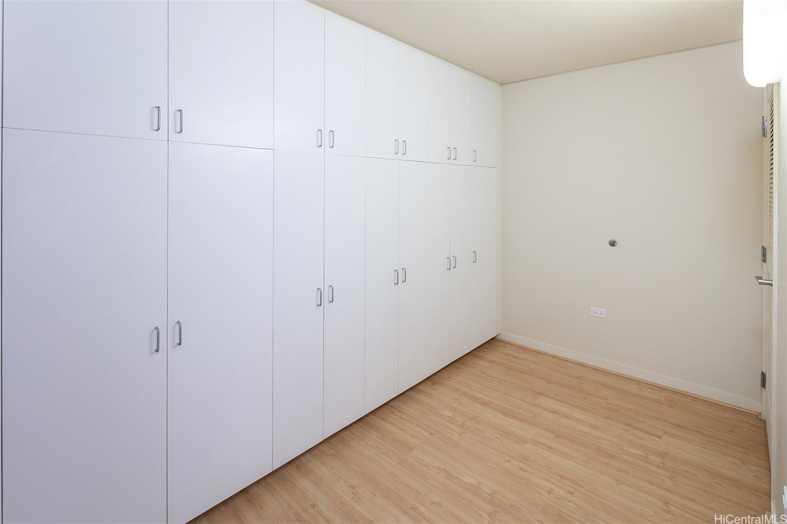 1288 Kapiolani Blvd Honolulu - Rental - photo 13 of 17