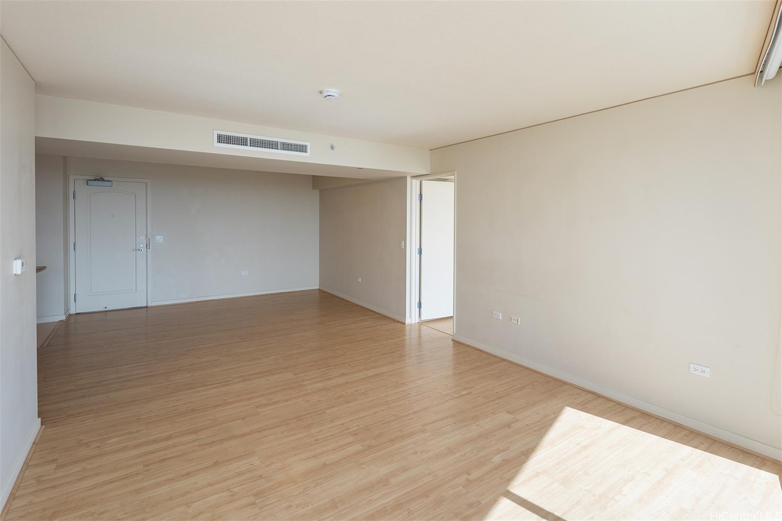 1288 Kapiolani Blvd Honolulu - Rental - photo 4 of 17