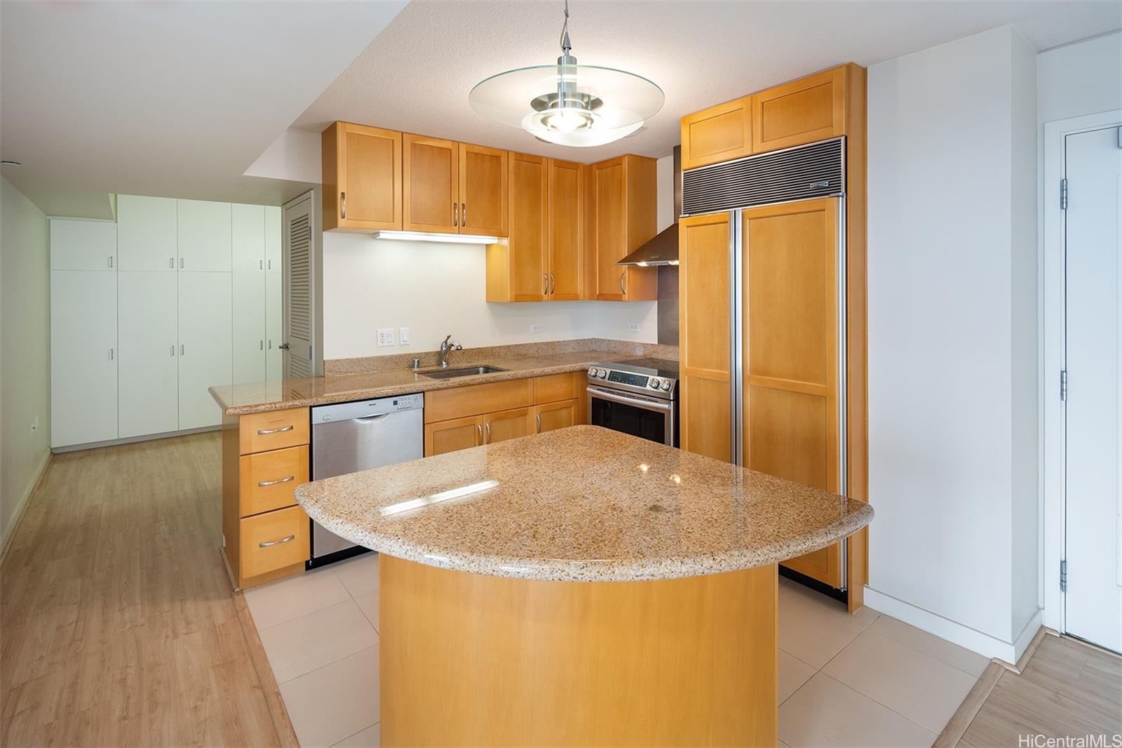 1288 Kapiolani Blvd Honolulu - Rental - photo 5 of 17