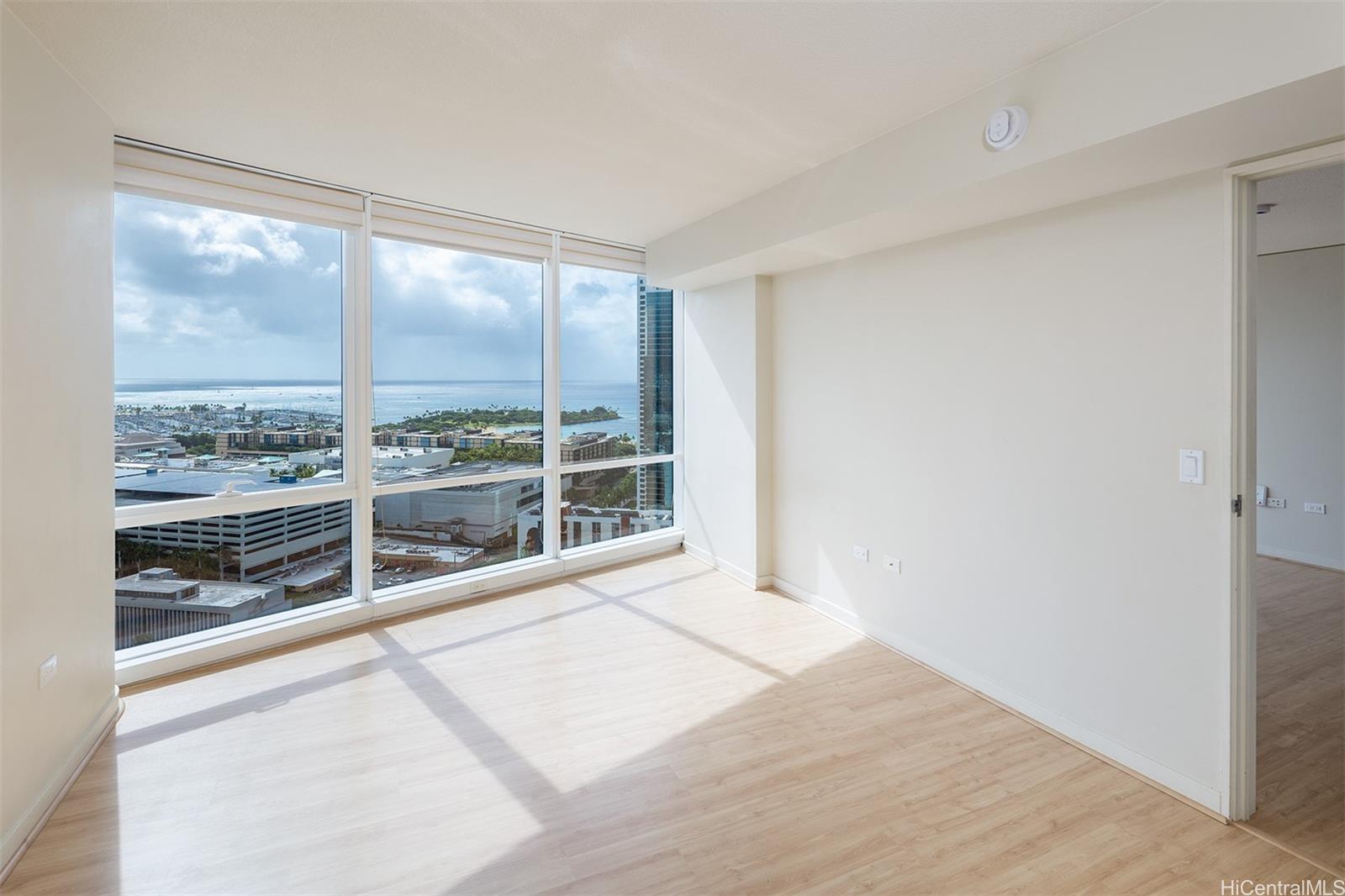 1288 Kapiolani Blvd Honolulu - Rental - photo 7 of 17