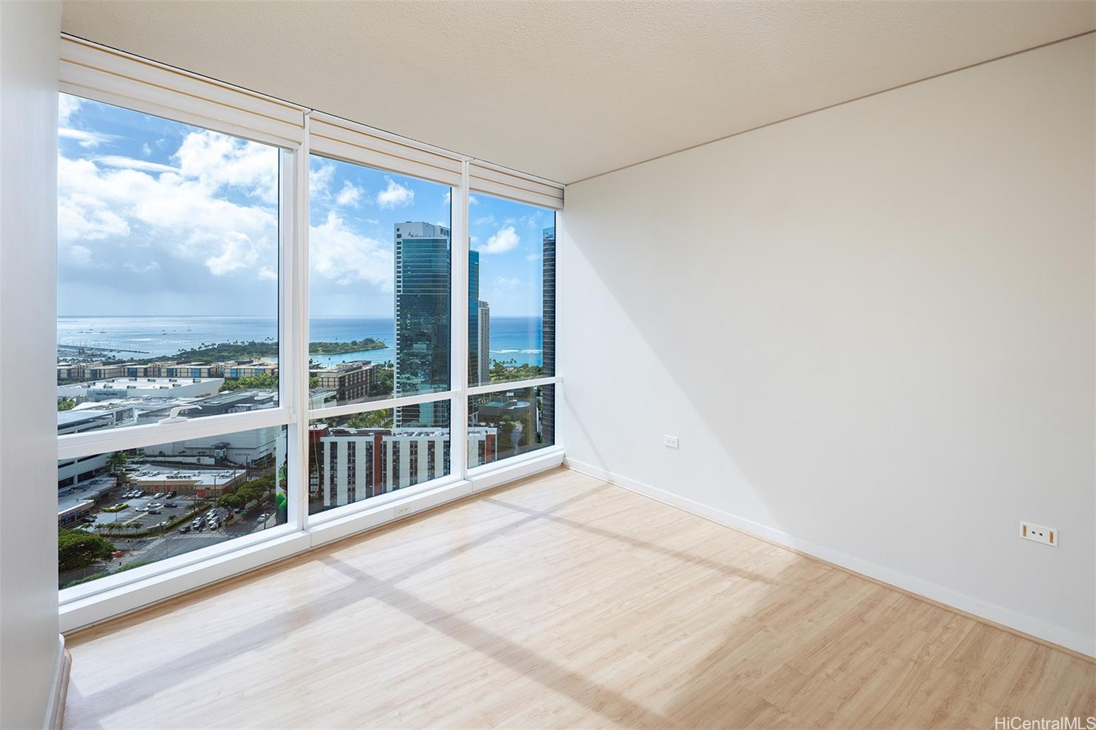 1288 Kapiolani Blvd Honolulu - Rental - photo 8 of 17