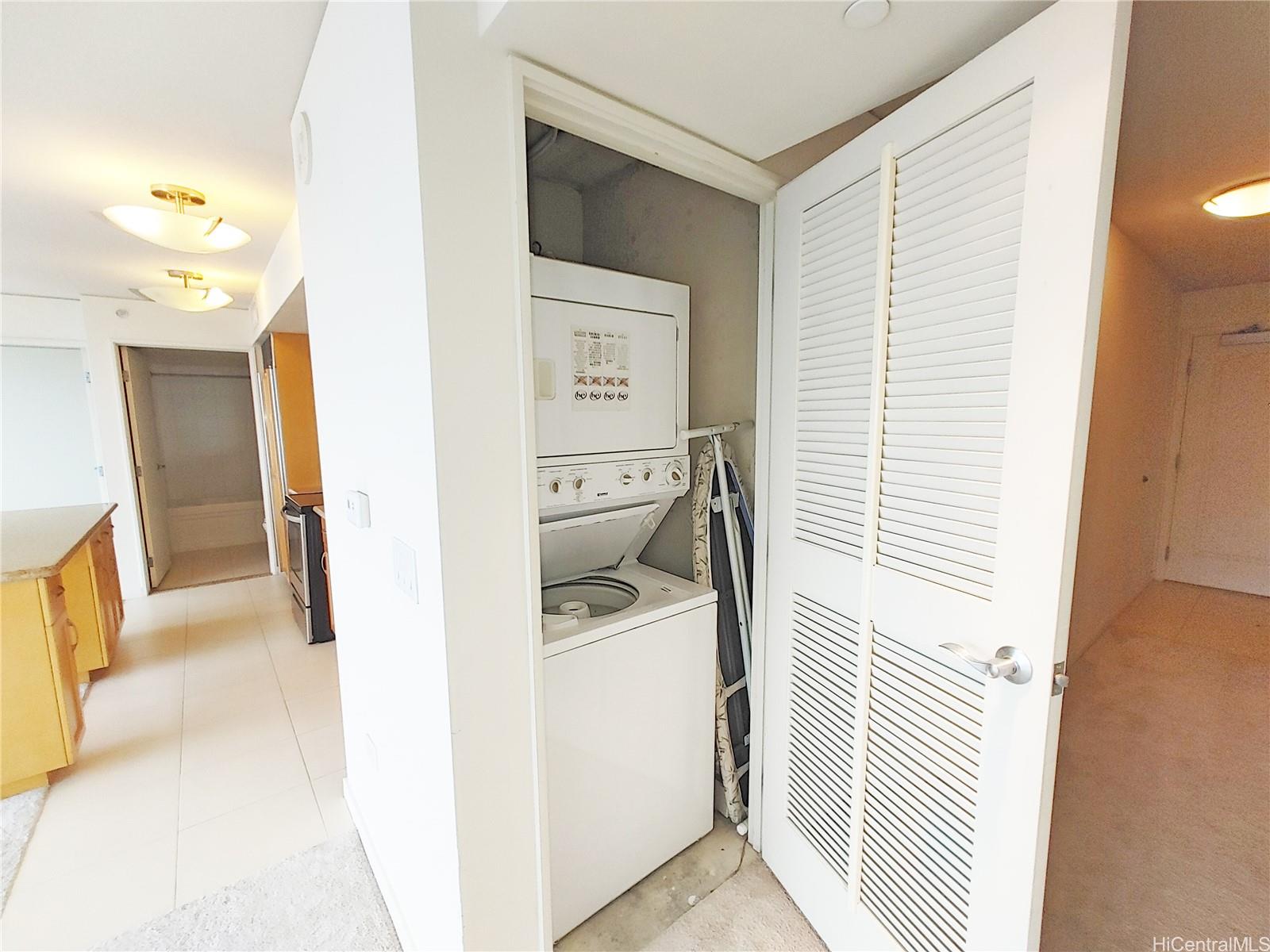 1288 Kapiolani Blvd Honolulu - Rental - photo 11 of 12