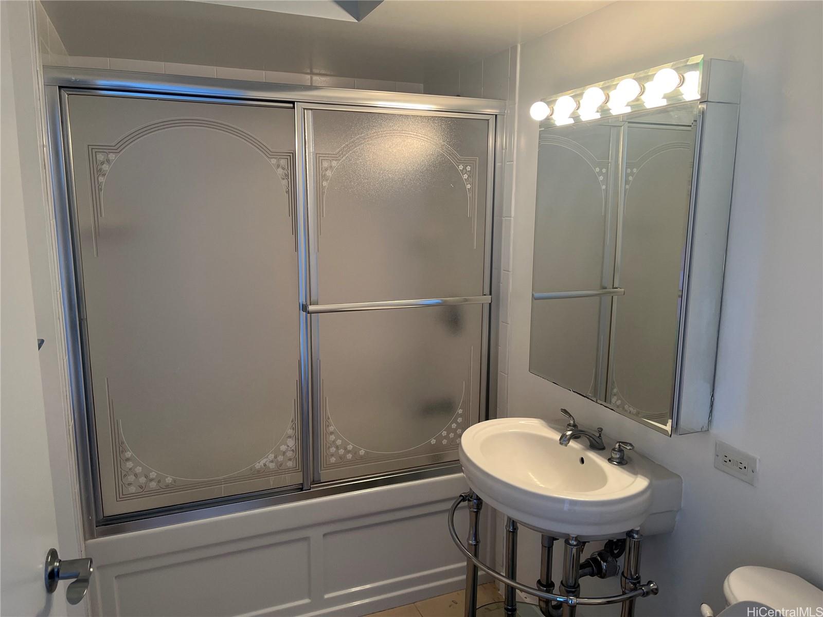 1288 Kapiolani Blvd Honolulu - Rental - photo 18 of 25