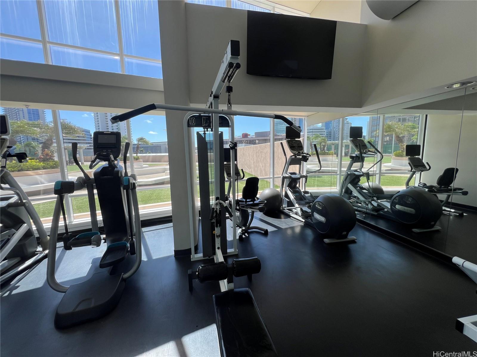 1288 Kapiolani Blvd Honolulu - Rental - photo 12 of 17