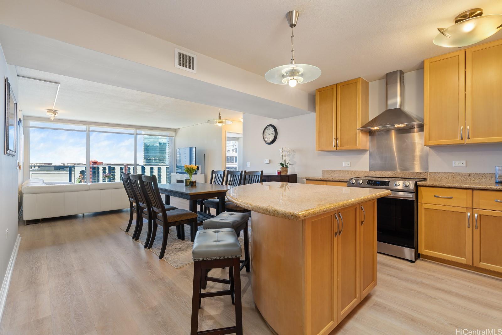 Moana Pacific condo # I-1506, Honolulu, Hawaii - photo 5 of 24